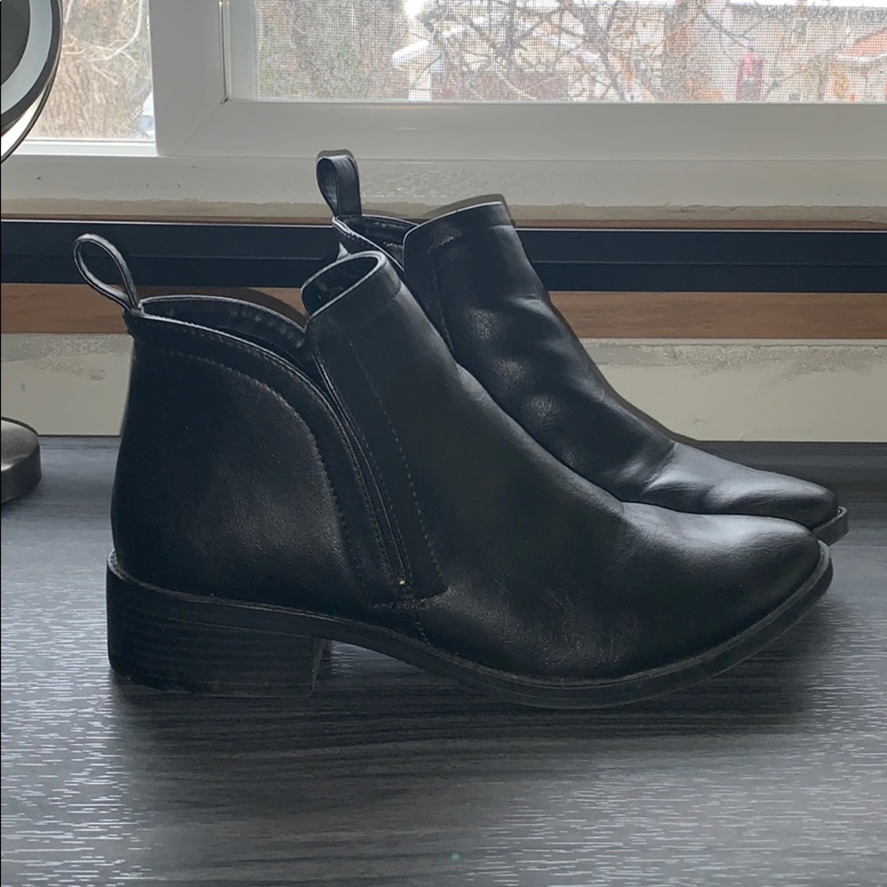 Black ankle booties